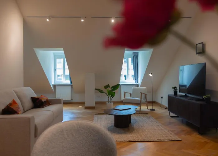 Grand Rue By Rentaroo *