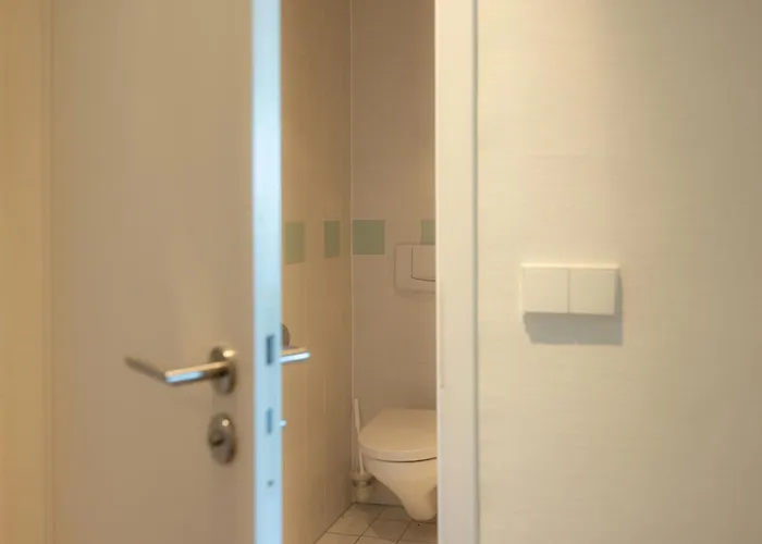 Grand Rue By Rentaroo Apartament *